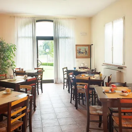 Country house Agriturismo Il Mondo *