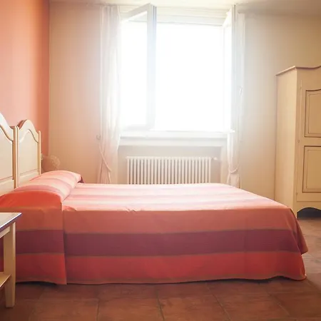 Agriturismo Il Mondo Country house *